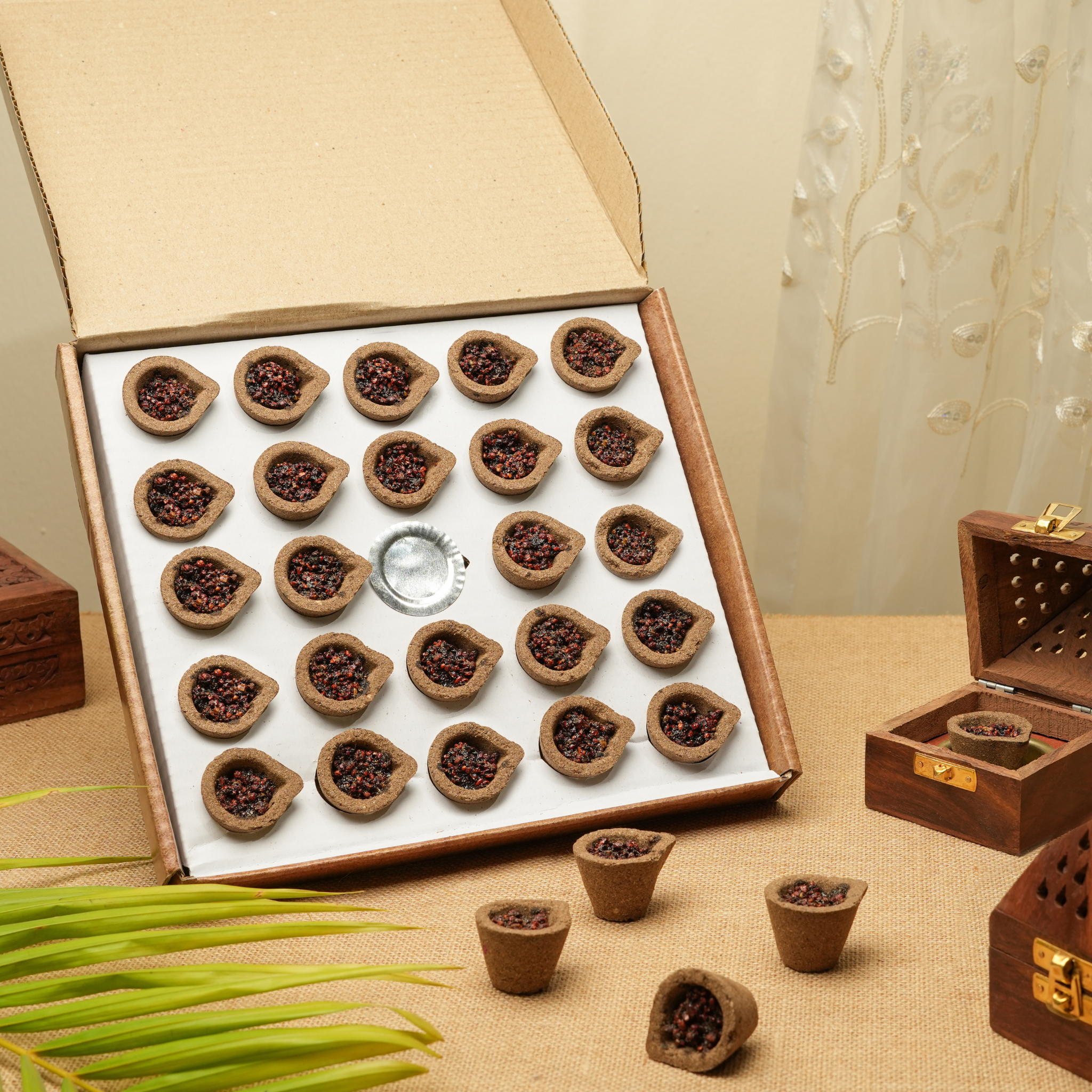 Gau Mai Guggal Havan Cup 24pcs